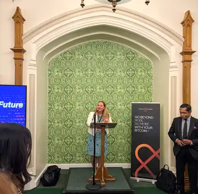 Dr Lisa Cameron