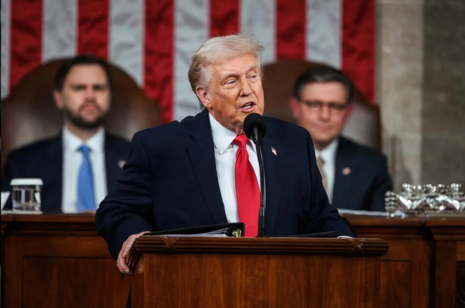 Trump Crypto Ties Cloud CLARITY Act Prospects 6 July 2026 - 23:58 CEST